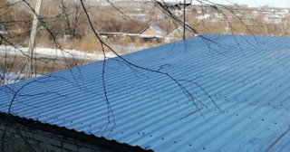 Демонтаж поликарбоната с крыши в Горно-Алтайске - услуги по доступной цене от 613 рублей
