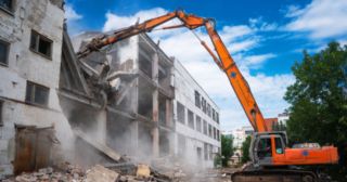 Промышленный демонтаж зданий Горно-Алтайск, цена от 2910 руб.