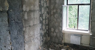 Демонтаж квартиры с вывозом мусора в Горно-Алтайске от Сварной-Грн от 2042 рублей.